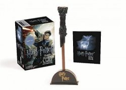 Harry Potter Wizard´s Wand with Sticker Book : Lights Up!