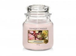 YANKEE CANDLE Fresh Cut Roses svíčka 411g 